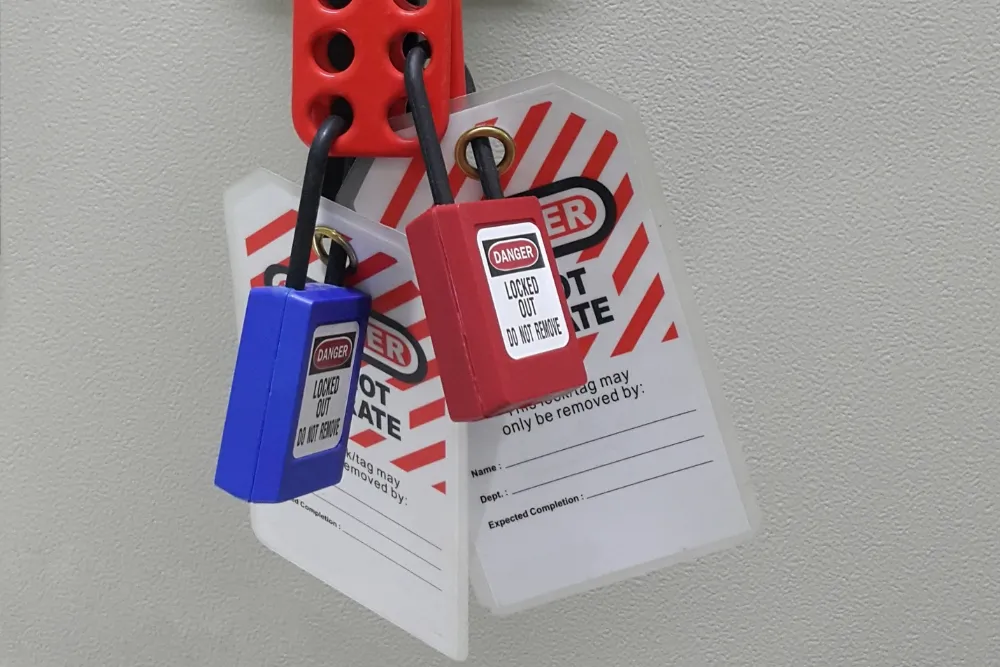 red and blue lockout/tagout system