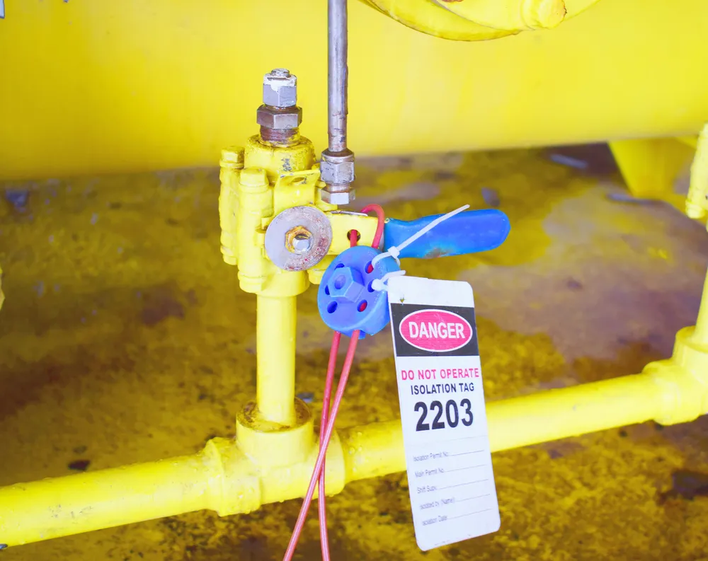 Hazards of Working on Unsecured Hydraulic Systems