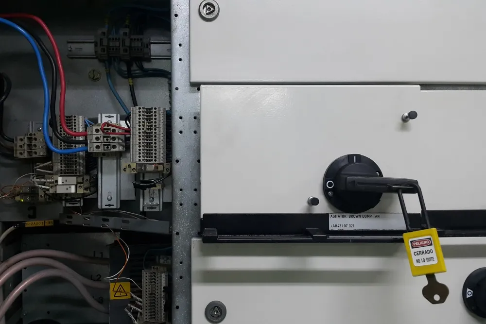 Safety Measures for Working in Confined Spaces