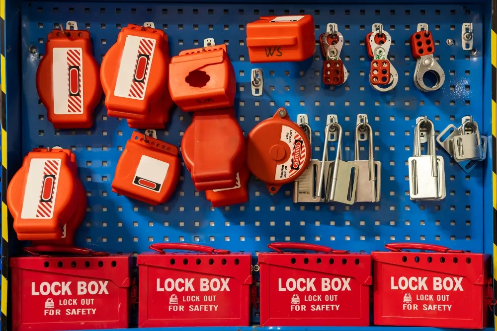 hanging lockout and tagout devices
