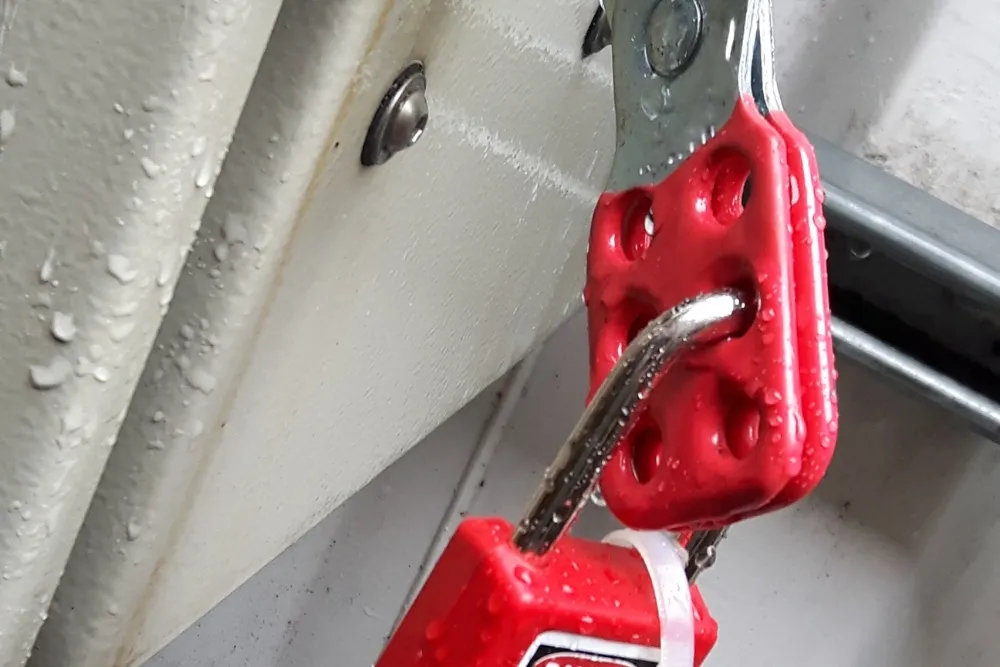 Understanding the Use of Tags in the Electrical Manufacturing Industry